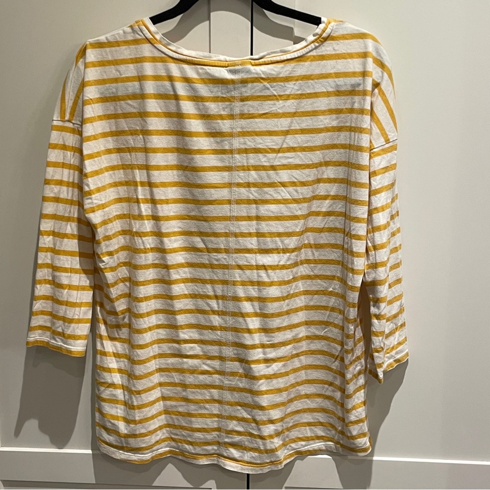 Patagonia Yellow and White Striped Boat neck Shirt size large, 

100% cotton - Picture 4 of 9